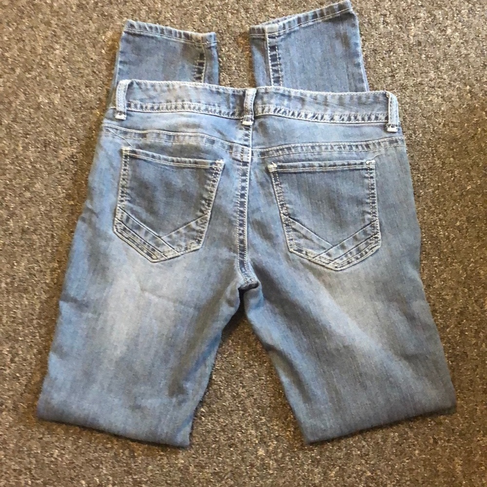 Women’s size 7/8 long skinny jeans